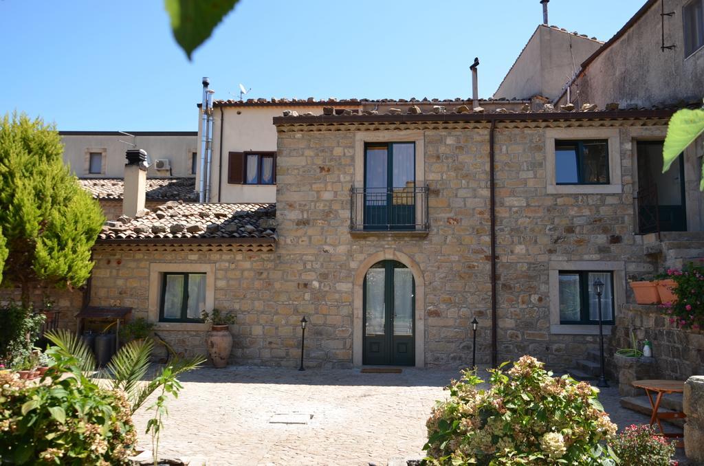 La Carretteria Guest House Mistretta Exteriér fotografie